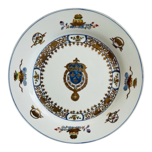 Chinese Export Porcelain Plate Coat of Arms & Floral Design 12” Charger Plate - Picture 2 of 6